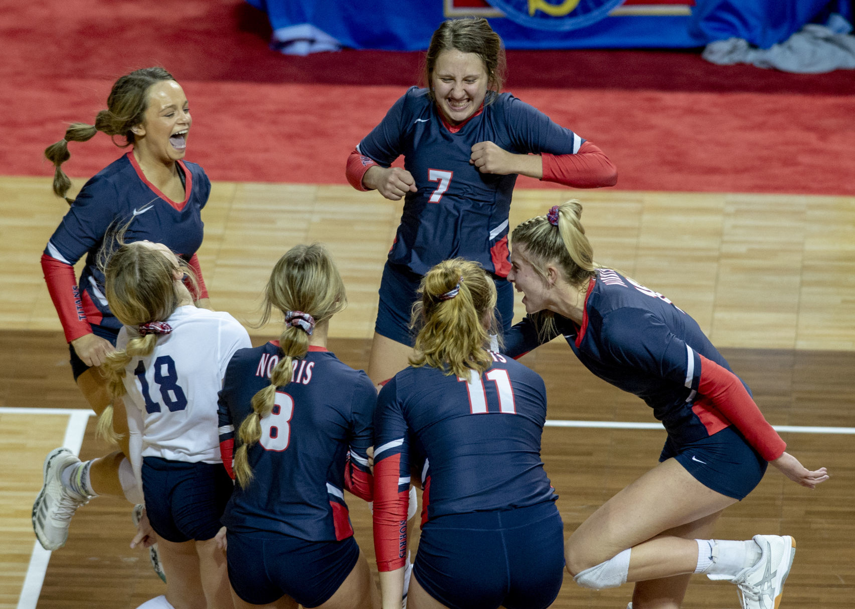 Class B state volleyball, Norris vs. Omaha Skutt, 11.8